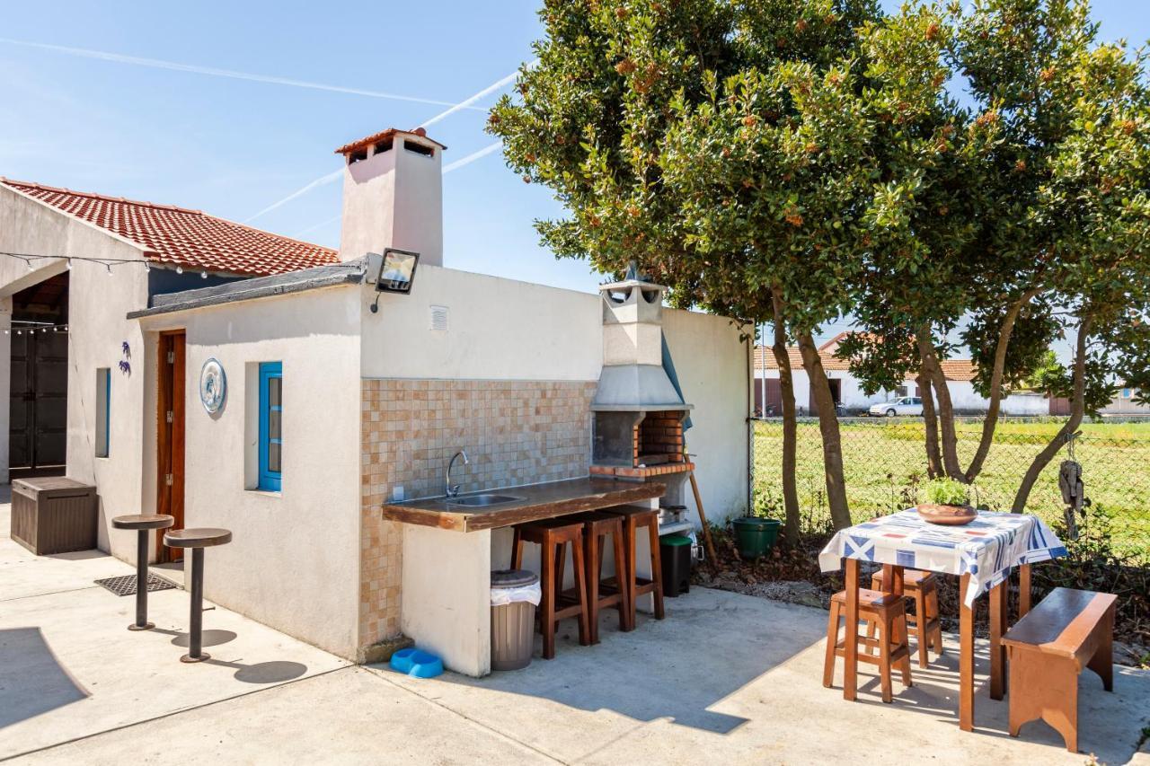 Готель Bloomoon House Bunheiro Екстер'єр фото