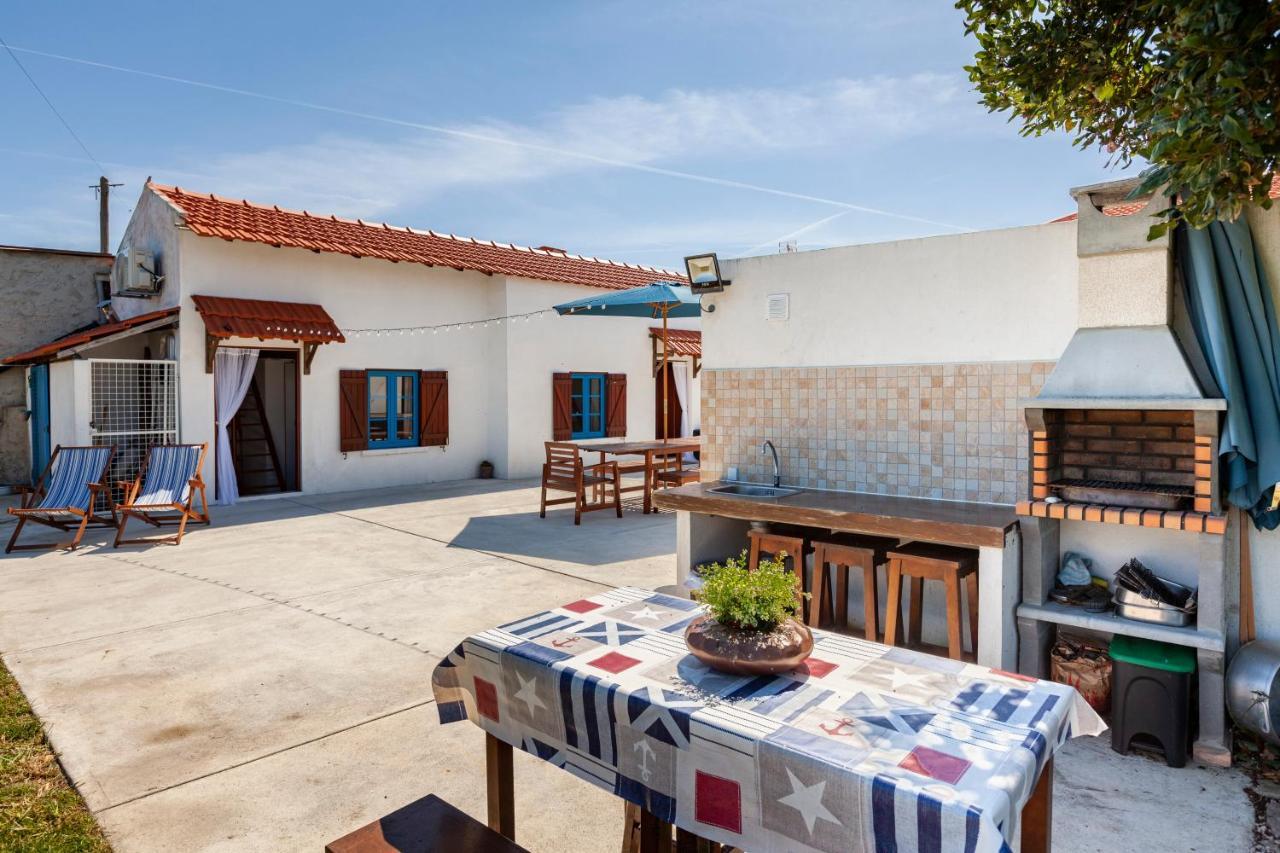 Готель Bloomoon House Bunheiro Екстер'єр фото