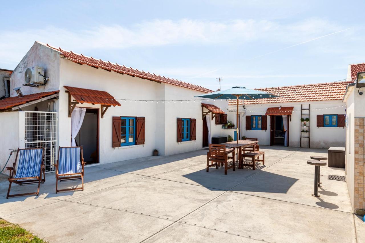 Готель Bloomoon House Bunheiro Екстер'єр фото