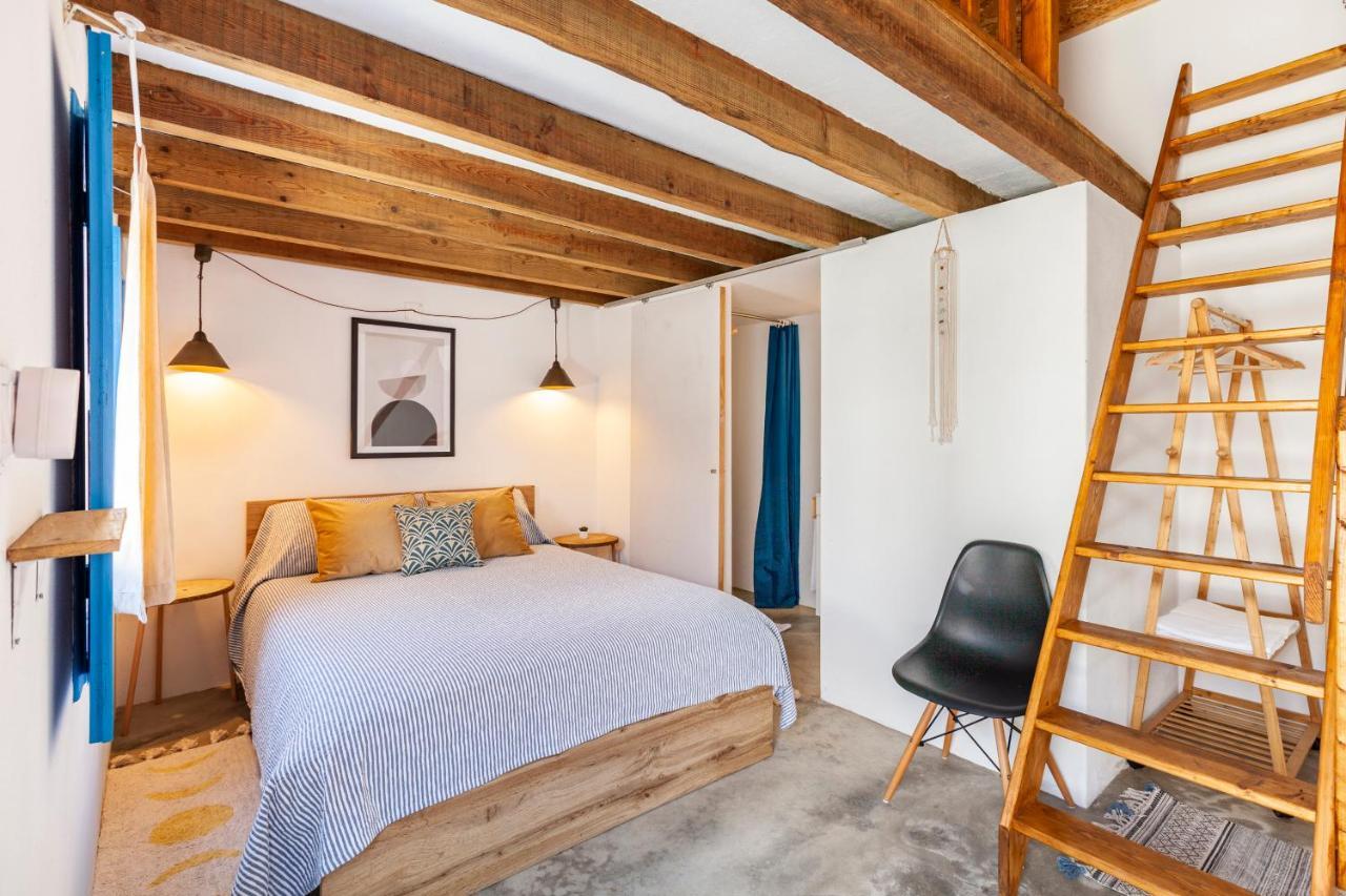 Готель Bloomoon House Bunheiro Екстер'єр фото