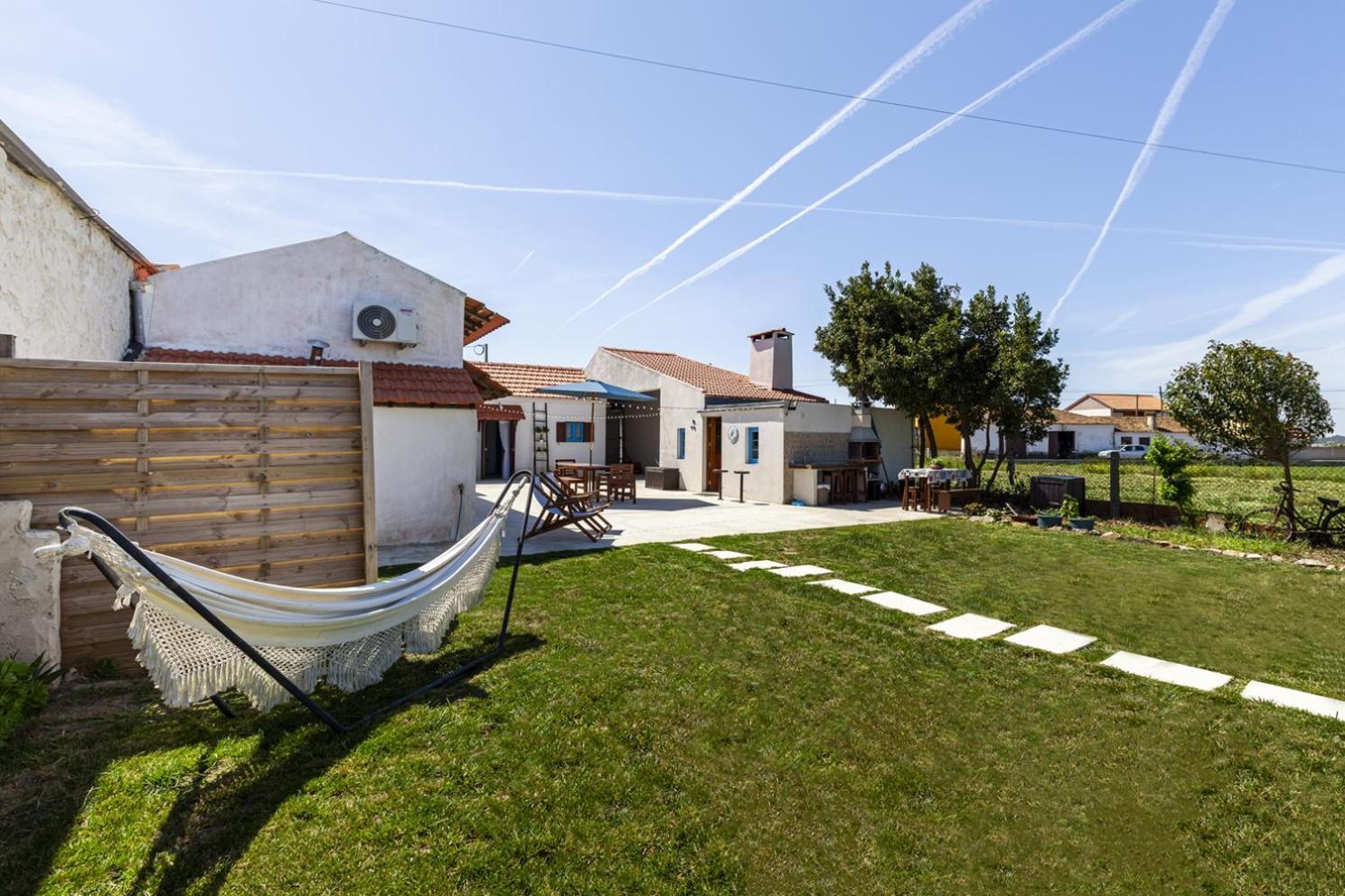 Готель Bloomoon House Bunheiro Екстер'єр фото